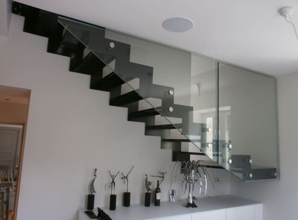 Escalier acier et verre